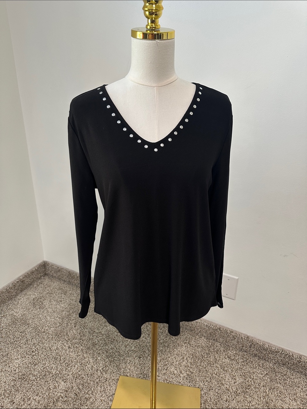 🍏 NWT 89th & Madison Blouse